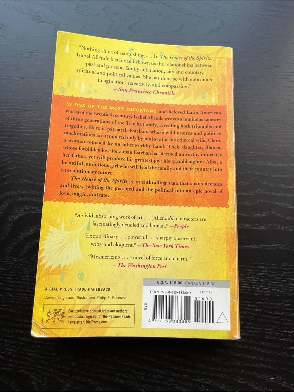 Isabel Allende The House of the Spirits Dial Press Paperback Book Fiction 📖